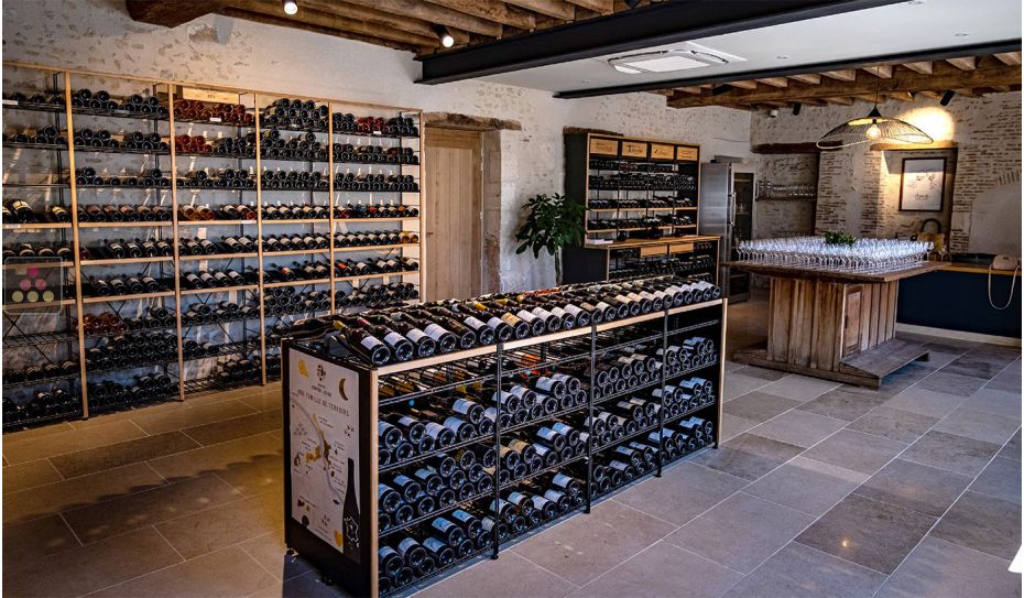 Aménagement de cave Bois et métal pour 1850 bouteilles - Fabrication spécifique - Essentiel Bois