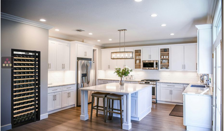 Cave à vin enchassable Mono-Température de vieillissement ou de service -  Clayettes coulissantes - Porte Full Glass - Charnières à gauche