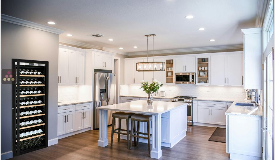 Cave à vin enchassable Mono-Température de vieillissement ou de service - Porte Full Glass - Présentation inclinée 