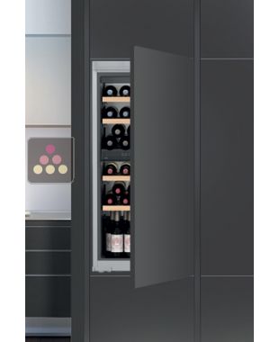 Cave à vin multi-usages de conservation et de service des vins intégrable à façade habillable LIEBHERR